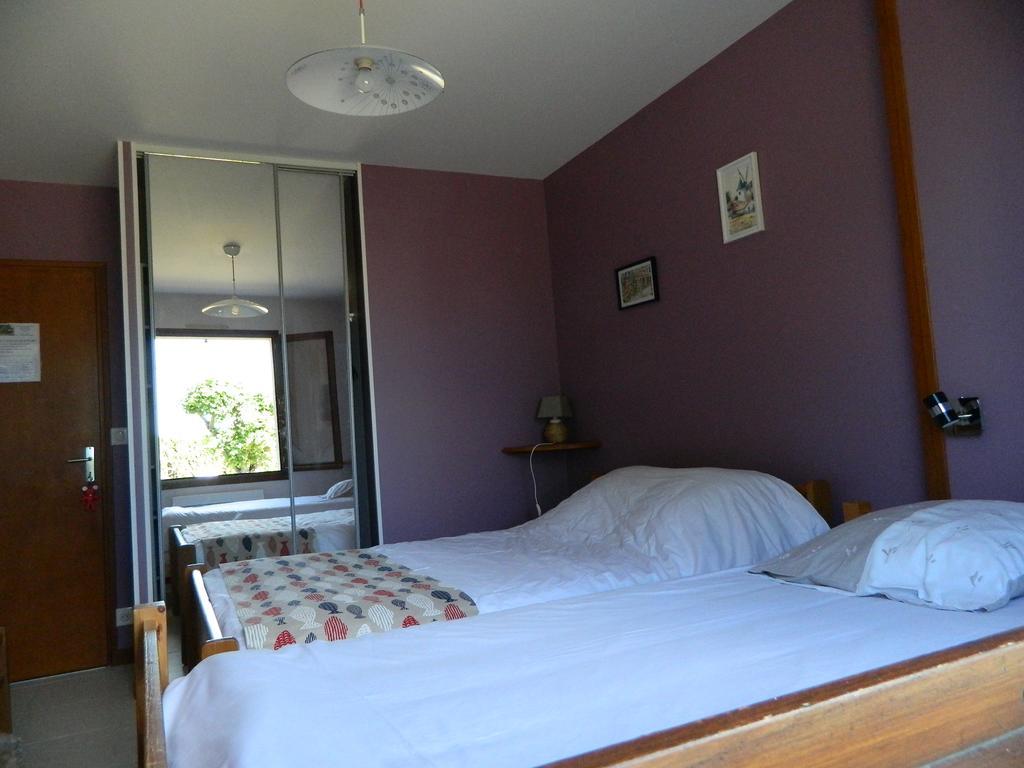 Chambre D'Hotes Les 3 Moulins Cozes Exterior photo